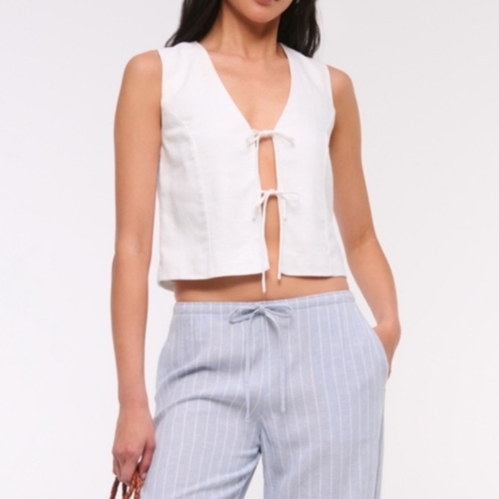 Abercrombie & Fitch Linen Tie Vest